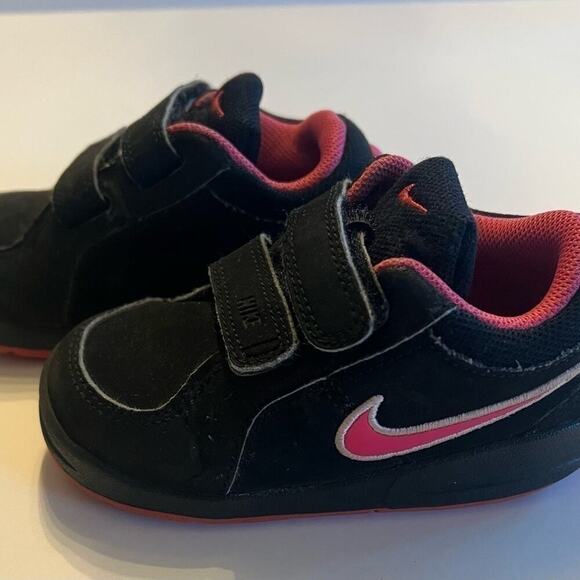 NIKE GIRLS VELCRO SNEAKER SIZE 7C MINT - Picture 2 of 5